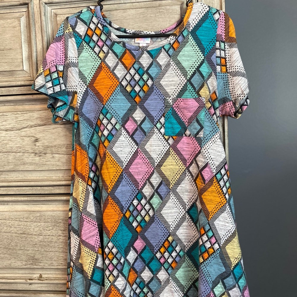 Beautiful LuLaRoe Carly! Size Small